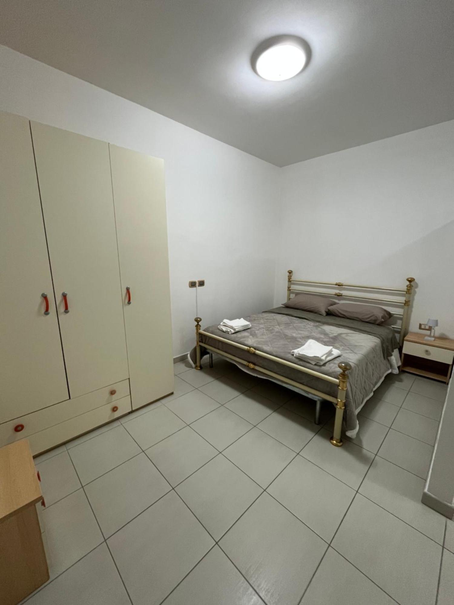 Aurora Rooms Pomigliano d'Arco Exterior photo